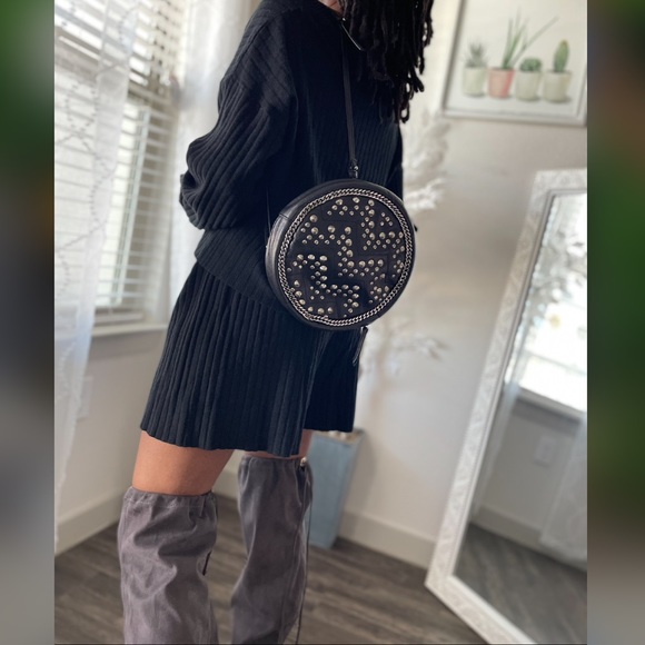 Two Piece Black Ribbed Long Sleeve Shorts Set - Picture 4 of 6